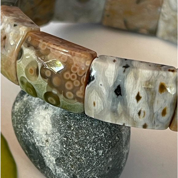 Natural Ocean Jasper Bracelet 8th Vein Ocean Jasper Stretchy Bracelet Gemstone - Picture 3 of 8